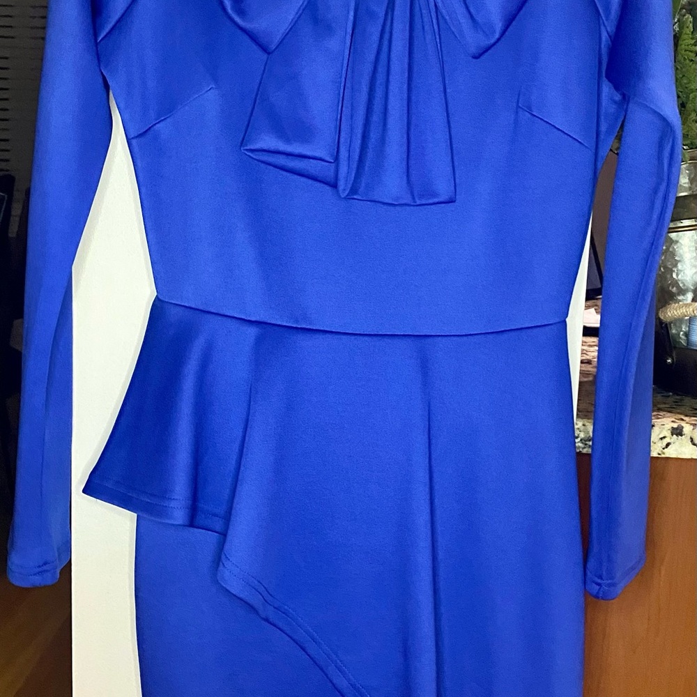 Dress - Picture 3 of 3
